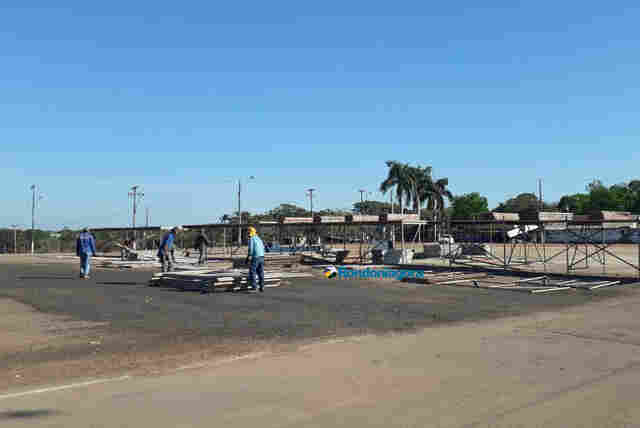 Parque dos Tanques começa a receber estrutura para o Arraial Flor do Maracujá