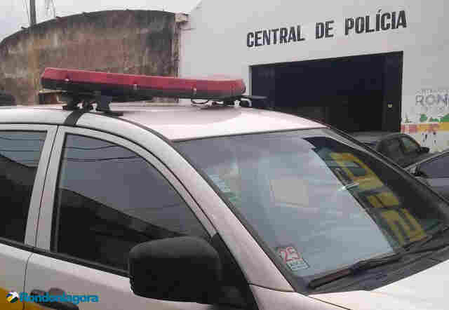 Homem é preso após roubar bolsa de mulher no Hospital Cemetron