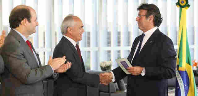 TSE recebe lista de gestores públicos que tiveram contas rejeitadas pelo TCU