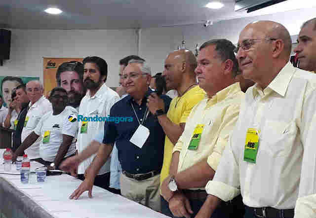 Após brigas e agressões, Confúcio e Raupp fazem as pazes e são lançados ao Senado