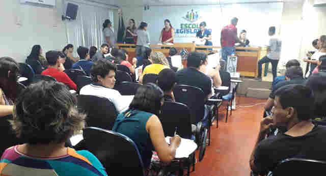 Escola do Legislativo oferece em agosto mais de 1.200 vagas em 26 cursos