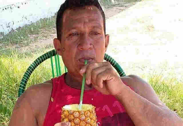 Mulher é presa após matar homem que conversava com sua ex