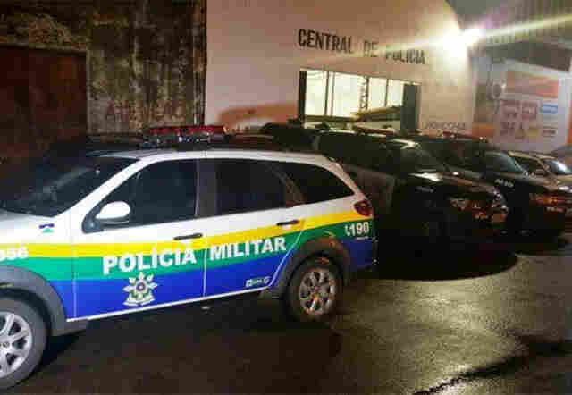 Homem é preso após ameaçar matar namorado da enteada na Capital