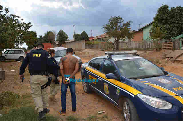 Foragido é preso pela PRF com mais de quatro quilos de maconha