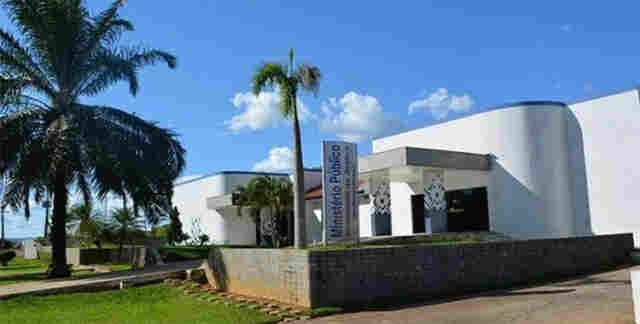 MP aciona Justiça contra prefeito de Ariquemes e dentistas que não cumpriam carga horária