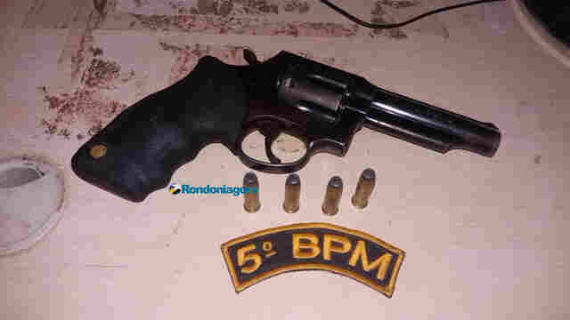 Jovem é preso com arma e munições no Baixo Teixeirão em Porto Velho