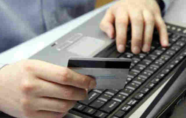 Especialista dá dicas de como fazer compras de forma segura pela internet
