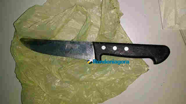 Homem se recusa a dar dinheiro para o irmão comprar drogas e quase é morto a facadas