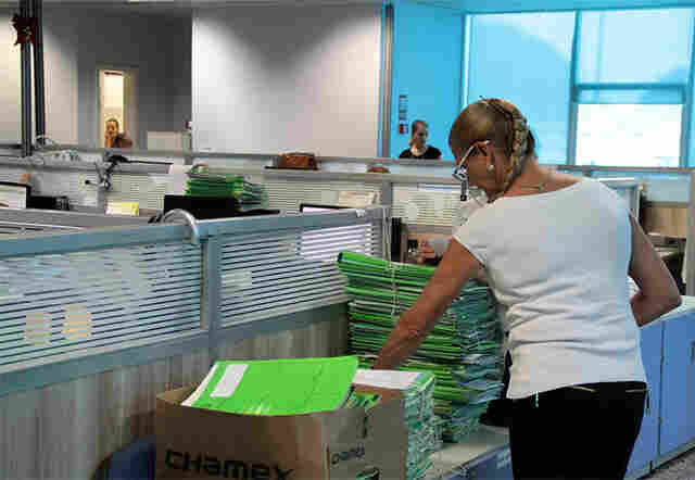 Governo antecipa salários do servidor para este sábado