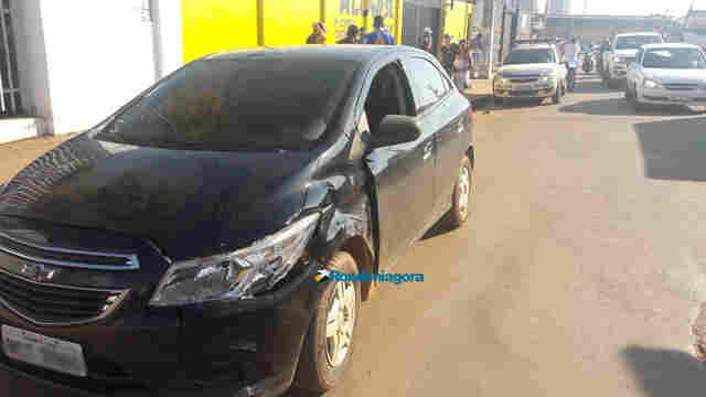 Acidentes entre carro e moto deixam criança e casal lesionados, na Capital