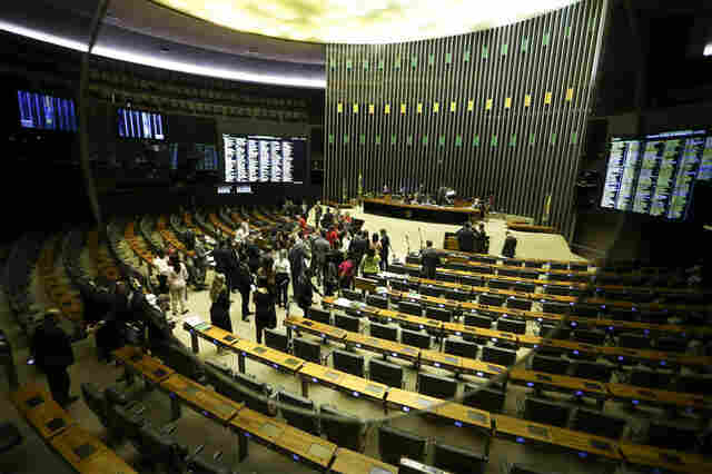 Eleições 2018: 75% dos deputados federais devem se reeleger