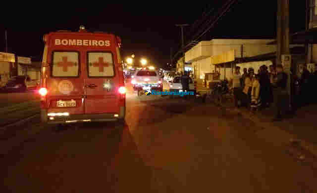 Jovem é executado a tiros em frente à loja da própria mãe