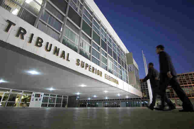 TSE abre debate sobre proibição de campanha em templos religiosos