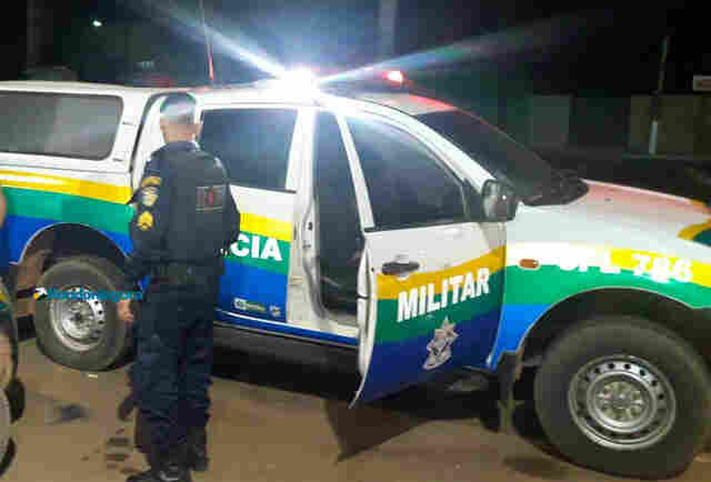 Idoso é preso por amarrar e estuprar a própria filha de 13 anos