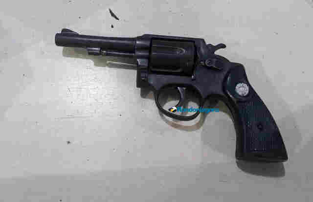 Jovem troca tiros com a PM e é baleado na perna, em Porto Velho