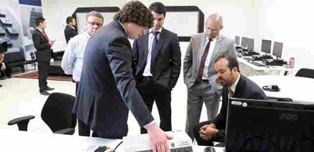 Peritos da Polícia Federal iniciam inspeção de urnas eletrônicas