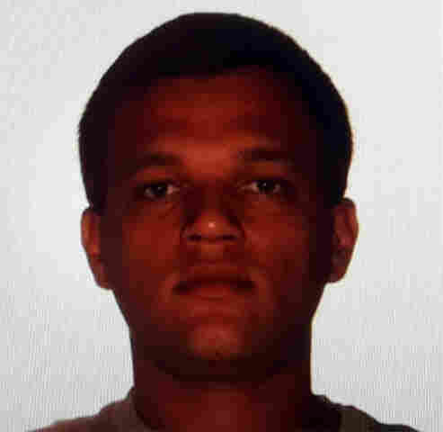 Polícia pede ajuda para localizar condenado por mandar matar comerciante que não pagou empréstimo