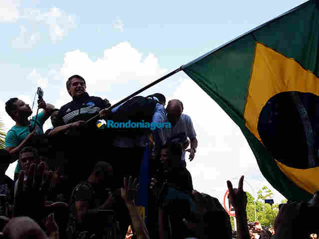Fotos e vídeos: Bolsonaro reúne milhares de pessoas em Porto Velho