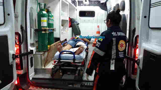 Jovem vai fazer cobrança da venda de roupas e é atingido a tiros