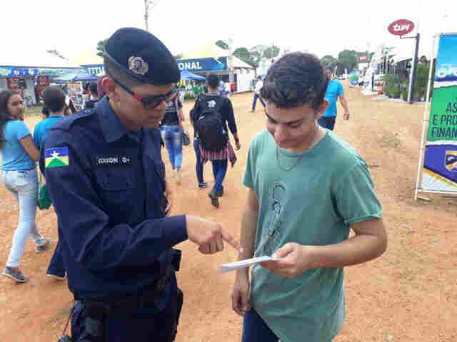 Polícia Militar expõe na Portoagro e dá dicas de segurança