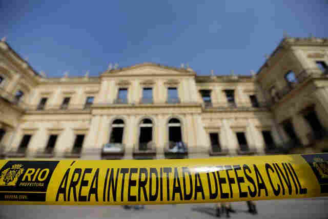 Incêndio no Museu Nacional no Rio destruiu acervo único sobre história africana, diz curadora