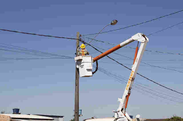 Prefeitura realiza mutirão de iluminação pública no final de semana