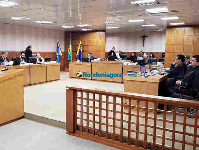 TRE de Rondônia manda cessar toda a campanha de duas candidatas com registros indeferidos