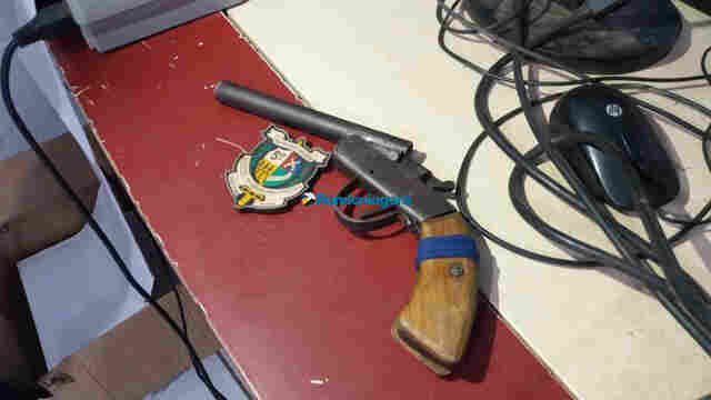 PM flagra dupla com arma caseira na Zona Leste da Capital