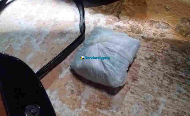 Jovem é presa com tablete de maconha dentro de ônibus coletivo na Capital