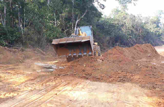 Prefeitura realiza patrolamento e encascalhamento em estradas rurais da capital