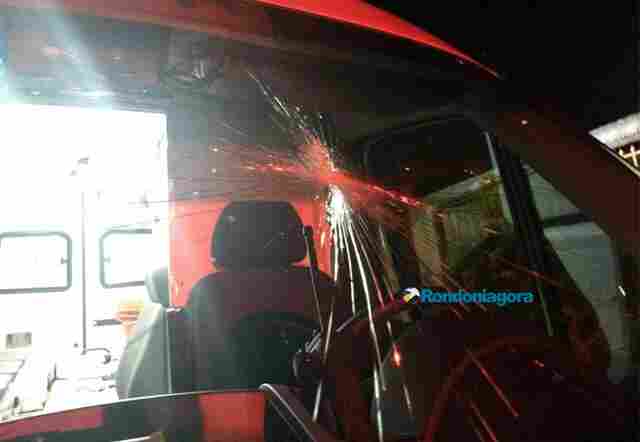 Homem é preso após apedrejar ambulância do Samu na Capital