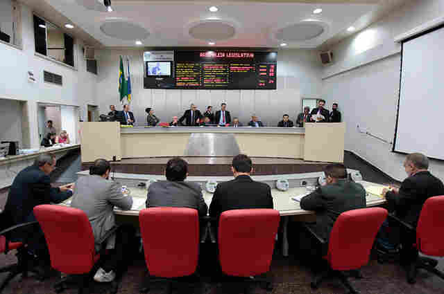 Deputados alteram projeto do Governo e aprovam extinçao de 11 reservas ecológicas