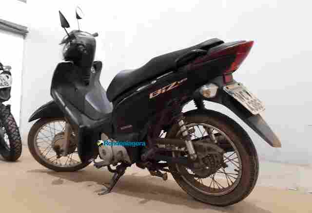 Rapaz é preso no dia do aniversário com moto roubada na Capital