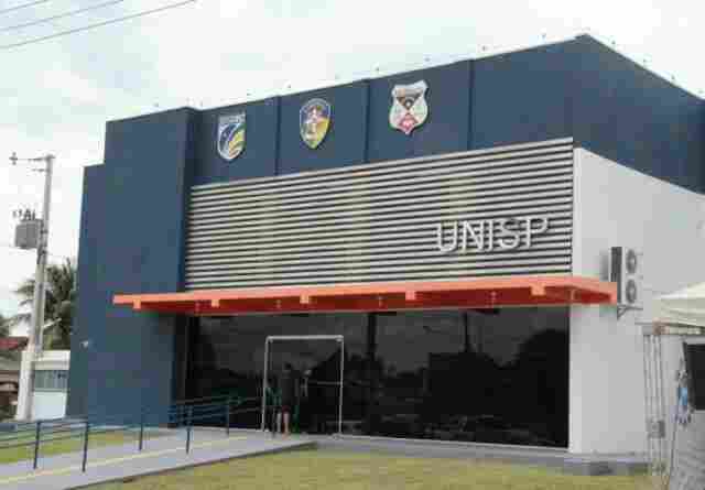 Jovem é preso após tentar estuprar menina de 12 anos e esfaquear mãe da vítima