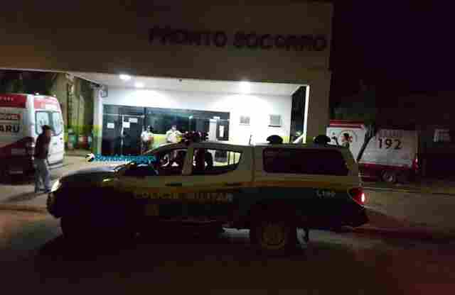 Morador de rua é agredido a pauladas em praça no Centro de Porto Velho