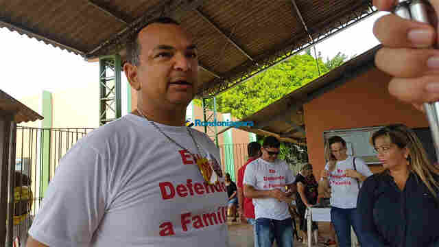 Vídeo ao vivo: Charlon vota em Porto Velho