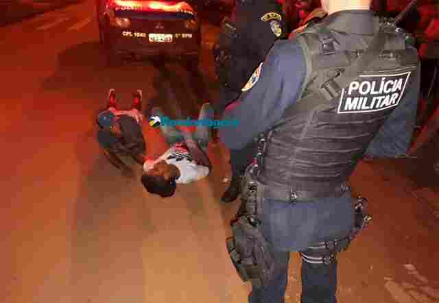 Policiais confundem carteira porta-cédulas com arma e atiram em jovem embriagado, na Capital