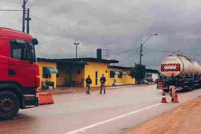 PRF inicia operação Nossa Senhora Aparecida e aumenta fiscalização nas BRs em Rondônia