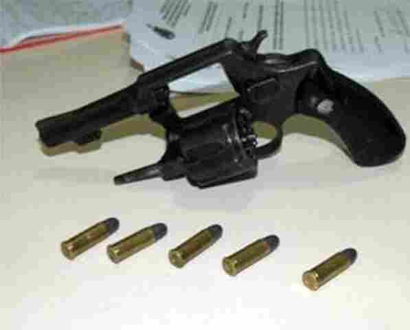 Dupla armada suspeita de vários assaltos é presa após intensa fuga