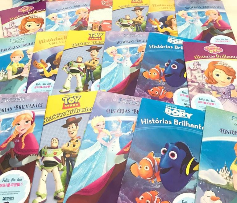 Cartório distribui livros infantis na véspera do Dia das Crianças