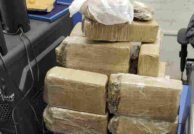 Após intensa perseguição, quadrilha chefiada por taxista é presa com 9 quilos de maconha