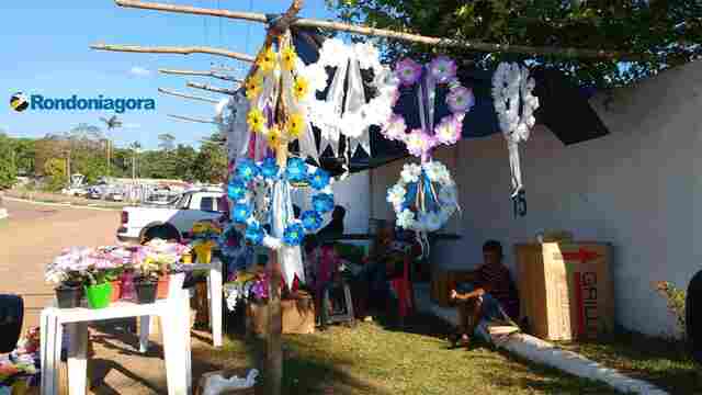 Ambulantes devem se cadastrar para vendas no Dia de Finados em frente aos cemitérios de Porto Velho