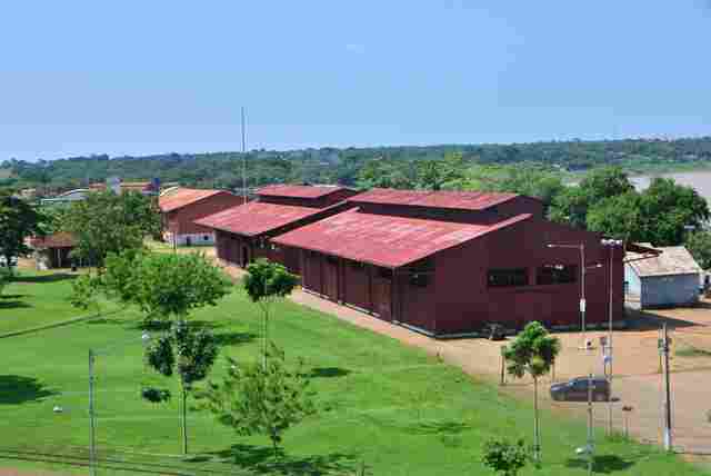 Praça Madeira-Mamoré é fechada ao público para obra de revitalização