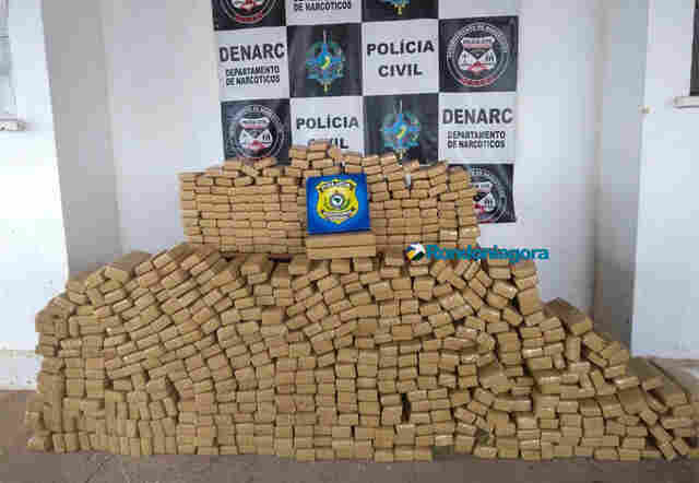 Cinco são presos com cerca de meia tonelada de maconha; traficante comandava ação do presídio