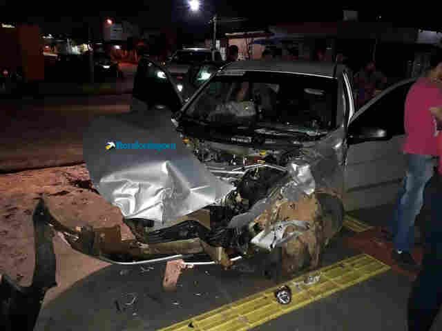 Grave acidente na Duque de Caxias deixa quatro pessoas gravemente feridas