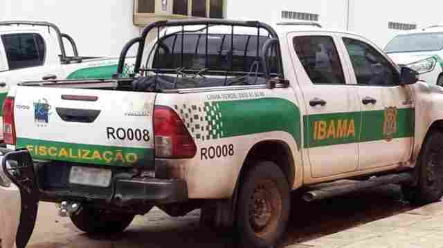 Dois são presos por incêndio a carros do Ibama e PM em Buritis; Na Capital, quase 100 flagrantes são registrados