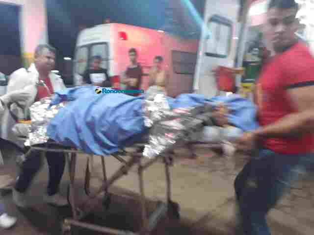 Criminoso rouba moto, agride vítima e na fuga é atropelado por caminhonete