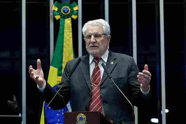 Reditario Cassol se despede do Senado e cobra mais empenho dos parlamentares na defesa do Brasil