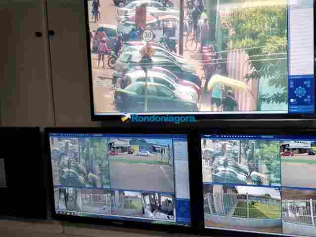 Vídeo: Em Porto Velho, PM faz segurança com videomonitoramento; eleição segue tranquila