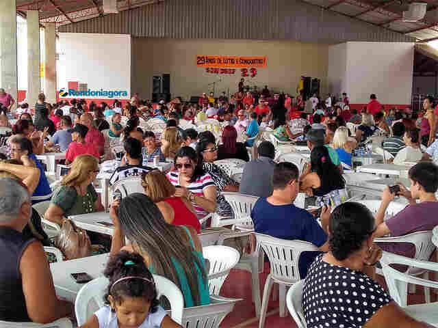 Sindsef comemora aniversário e Dia do Servidor com confraternização em Porto Velho